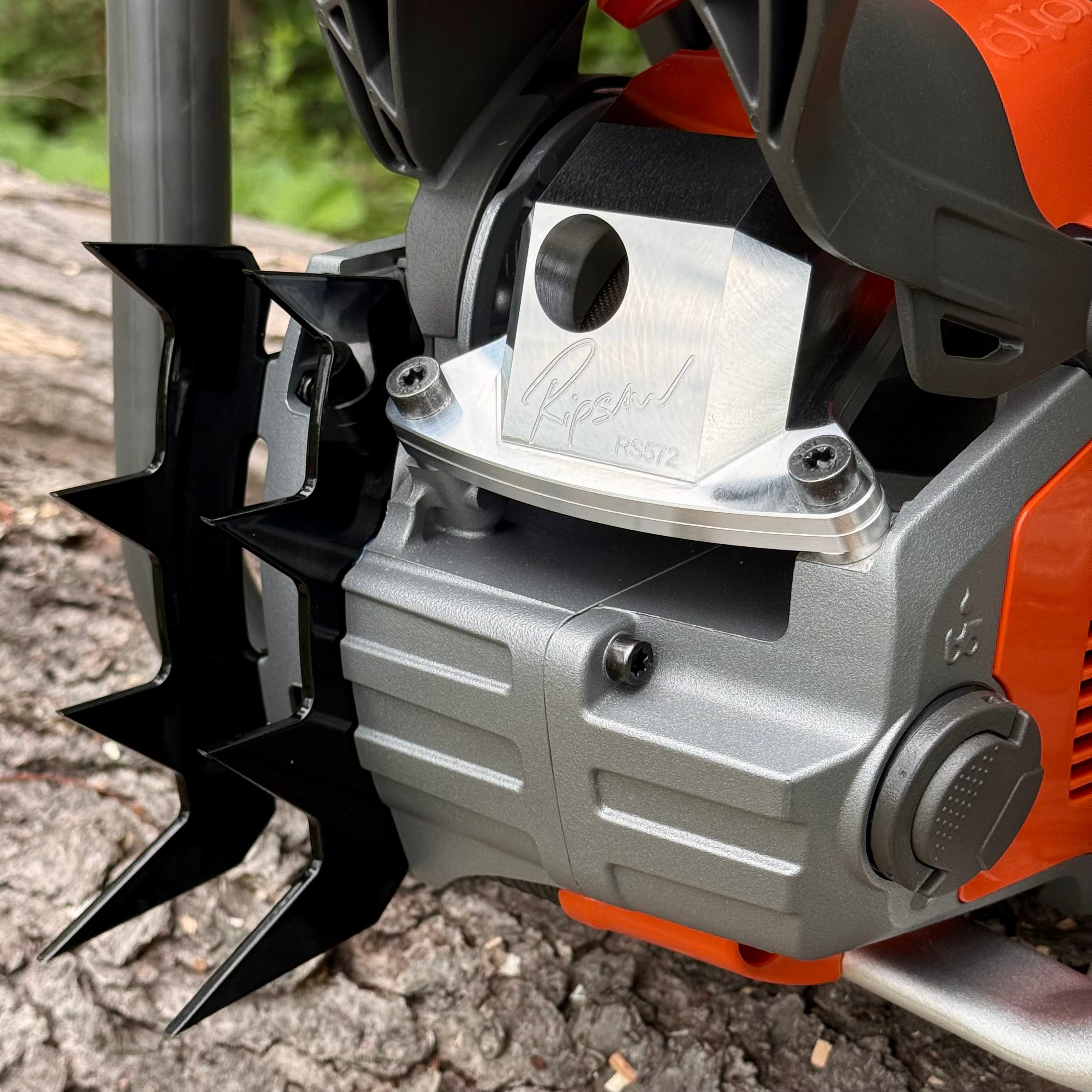 RS572 Signature Series Chainsaw Exhaust - For Husqvarna 572 XP/XPG